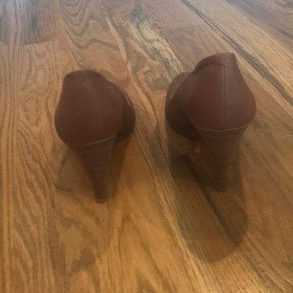 Jessica Simpson Wedge - Picture 3 of 3